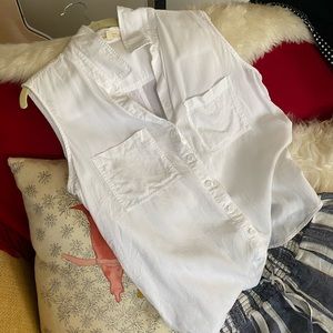 Perfect Sleeveless Button front Top by Side Stitch